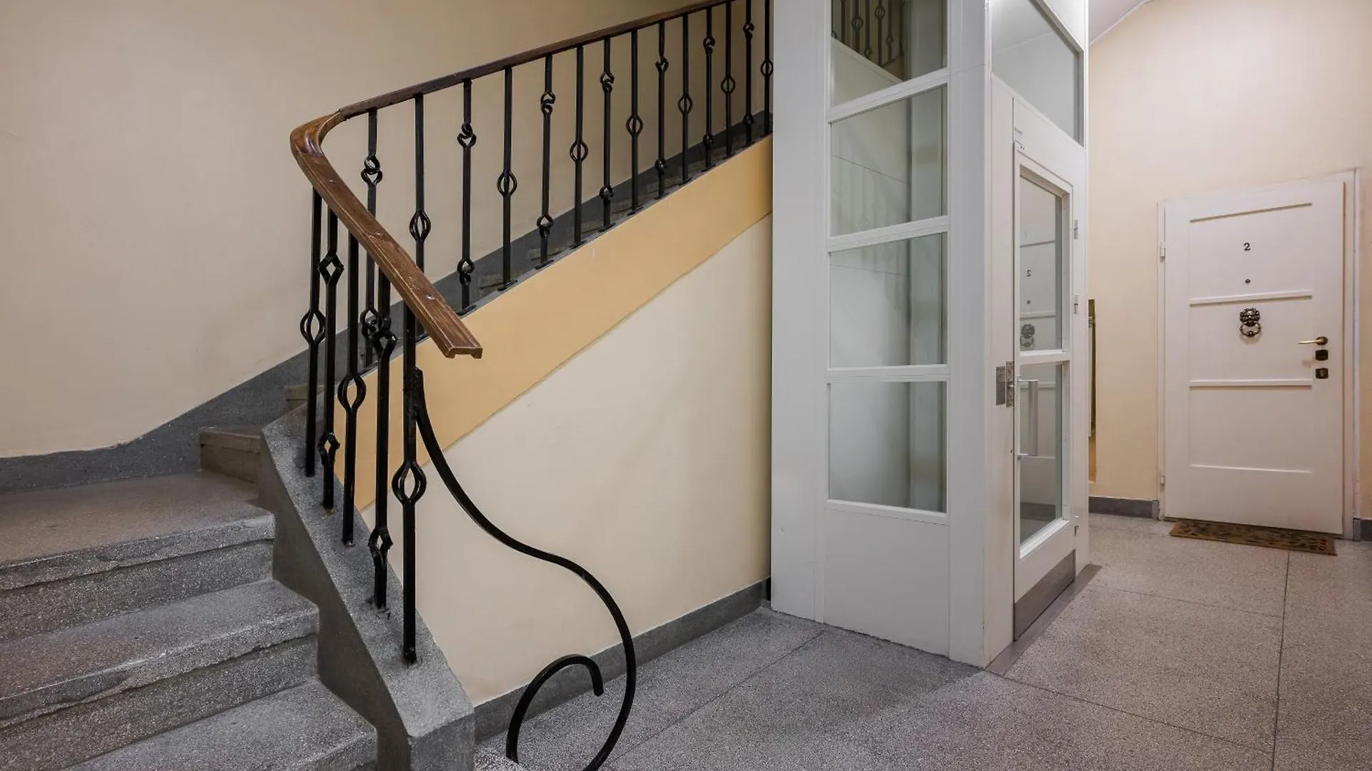 Nowy Swiat 35 Apartment With Mezzanine Warszawa
